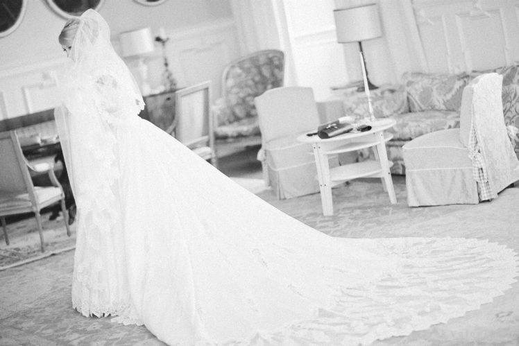 bride ready in her long wedding dress